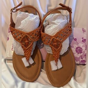 NEW Top Moda Tan Kira Strappy Woven Faux Leather Sandals Size 10